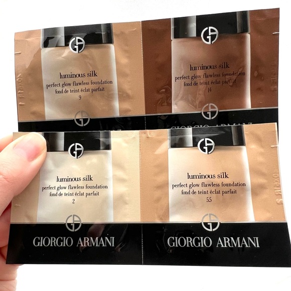 5 for 25⚡️Armani Luminous Silk Perfect Glow Flawless Foundation Sample Quad - Picture 13 of 13